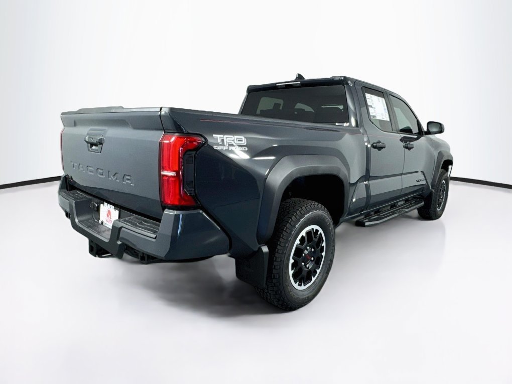 Used 2025 Toyota Tacoma TRD Off-Road AWD/4WD image 10