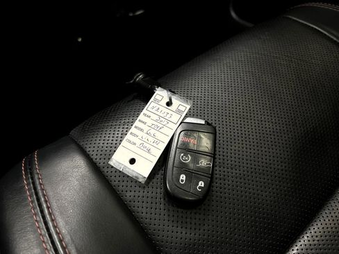 Used 2017 Jeep Grand Cherokee Limited 75th Anniversary image 36