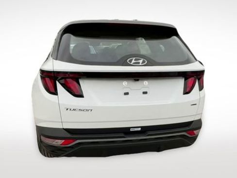 Used 2023 Hyundai Tucson SE image 7