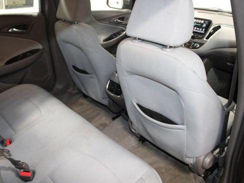Used 2016 Chevrolet Malibu LT FWD image 27