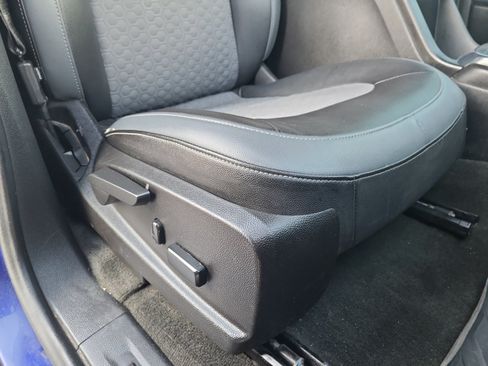Used 2016 Chevrolet Colorado Z71 AWD/4WD image 30