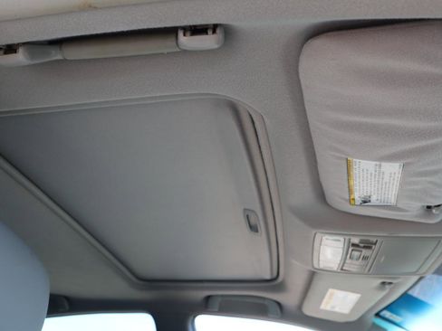 Used 2009 Toyota Camry XLE FWD image 21