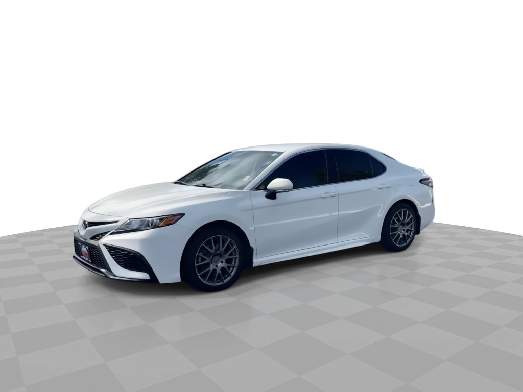 Used 2021 Toyota Camry SE FWD image 4
