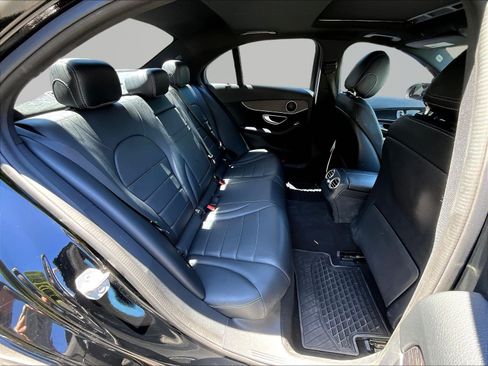 Used 2019 Mercedes-Benz C 300 4MATIC Sedan image 24