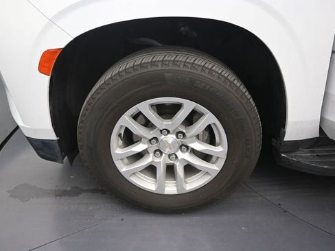 Used 2024 Chevrolet Tahoe LS RWD image 10