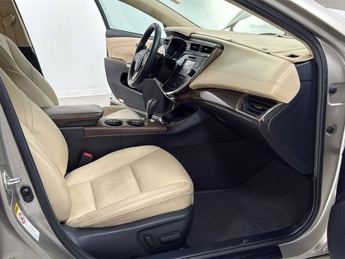 Used 2015 Toyota Avalon XLE Touring image 18