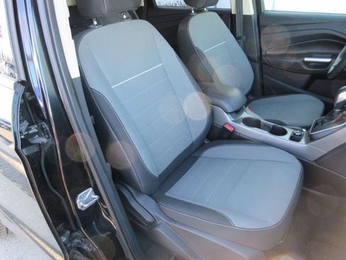 Used 2014 Ford Escape SE image 26