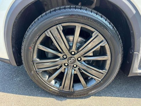 Used 2020 INFINITI QX50 Essential w/ Edition 30 Package AWD/4WD image 7
