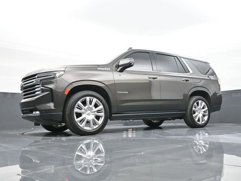 Used 2021 Chevrolet Tahoe High Country w/ Premium Package image 52