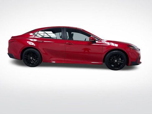 Certified 2025 Toyota Camry SE w/ Convenience Package image 2