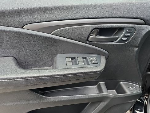 Used 2023 Honda Passport EX-L image 13