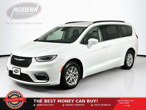 Used 2022 Chrysler Pacifica Touring-L FWD image 1