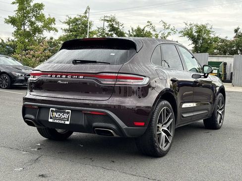 Used 2023 Porsche Macan AWD/4WD image 3