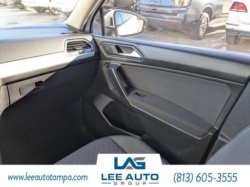 Used 2021 Volkswagen Tiguan S image 18