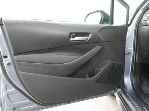 Used 2020 Toyota Corolla LE w/ LE Premium Package FWD image 17