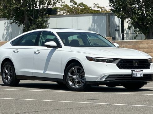Used 2023 Honda Accord EX-L image 2