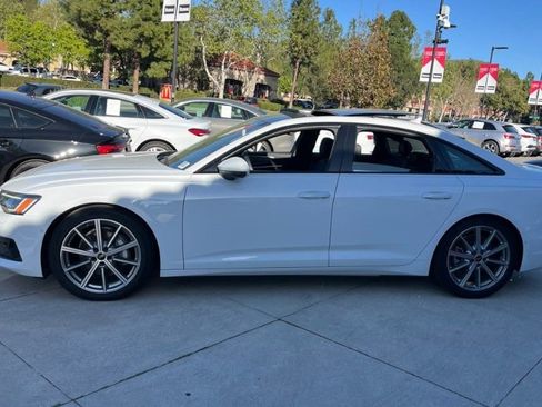 Used 2025 Audi A6 Premium Plus w/ Premium Plus Package image 6