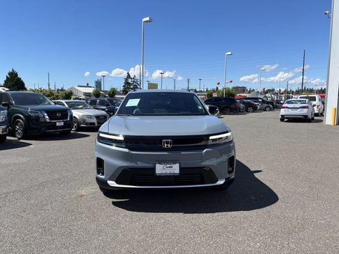 Used 2024 Honda Prologue Touring image 2