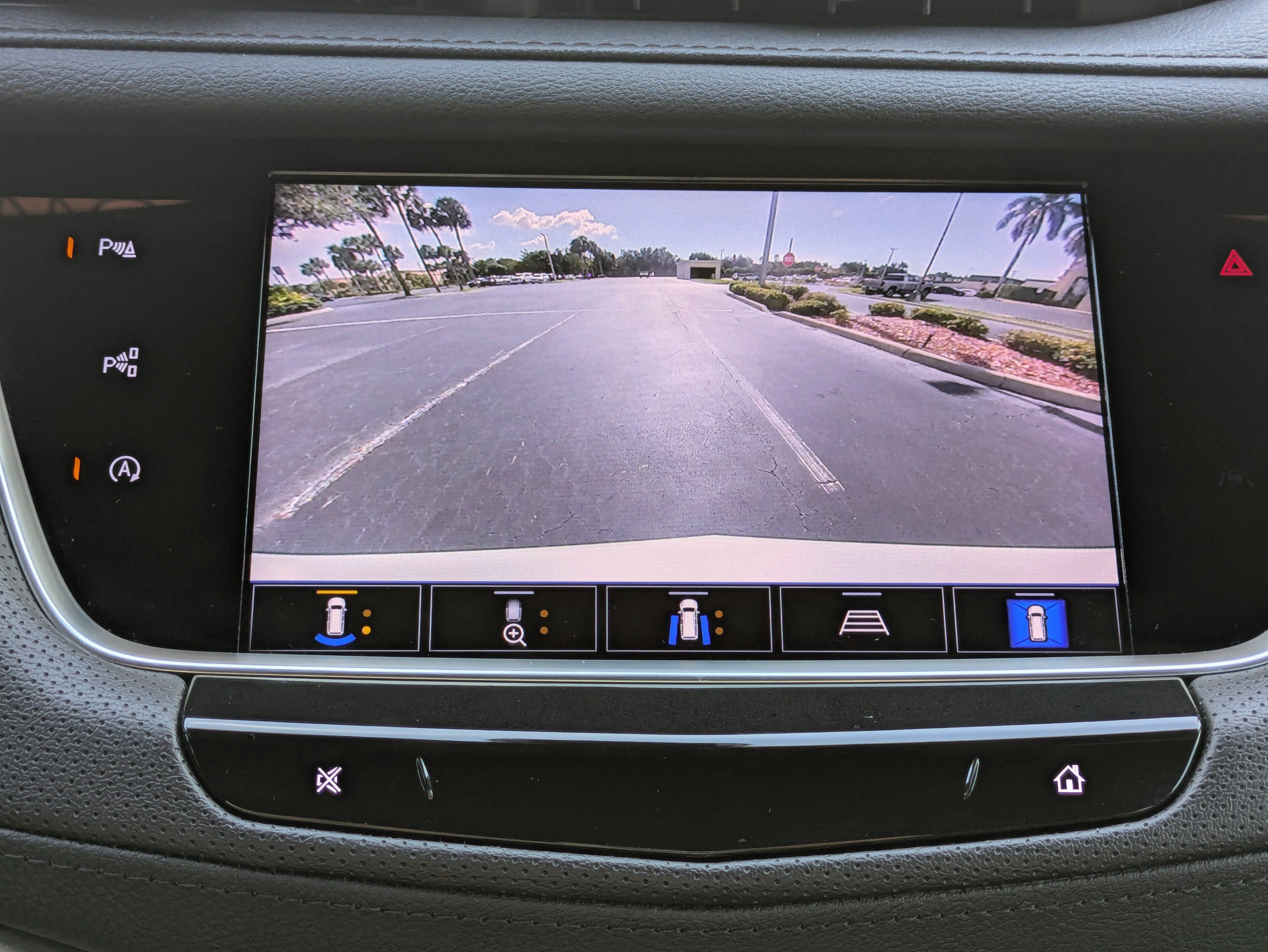 Certified 2023 Cadillac XT5 Sportv w/ Technology Package AWD/4WD image 28