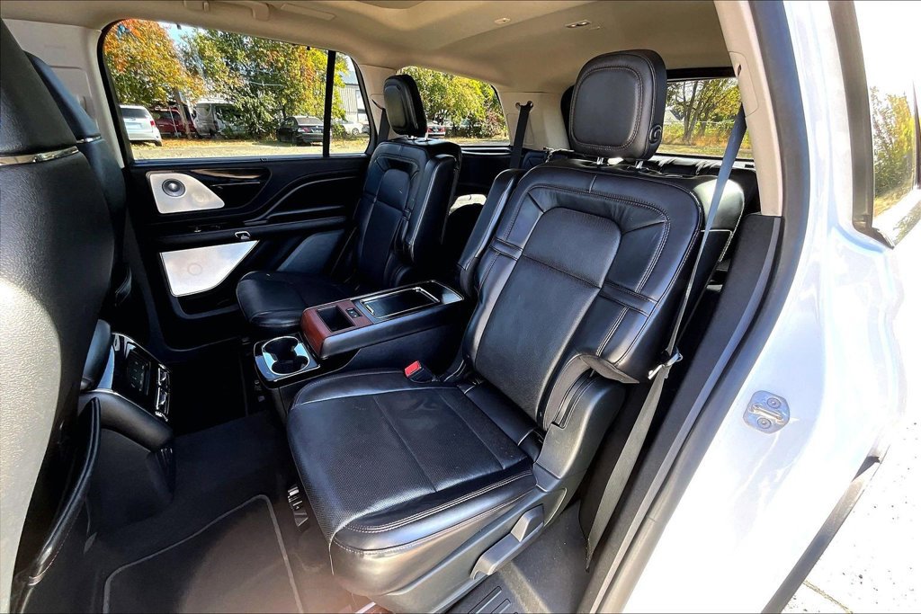 Used 2020 Lincoln Aviator Reserve w/ Equipment Group 202A AWD/4WD image 21