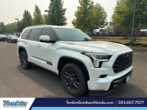 Used 2024 Toyota Sequoia Platinum AWD/4WD image 1