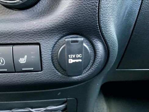 Used 2017 Jeep Wrangler Unlimited Rubicon w/ Connectivity Group AWD/4WD image 36