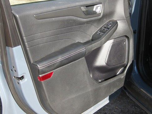 Used 2023 Ford Escape Active FWD image 11