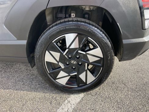 Used 2025 Hyundai Kona SEL image 22