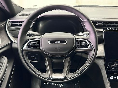 New 2025 Jeep Grand Cherokee Overland w/ Adv Protech Group III image 27