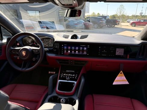 New 2026 Porsche Cayenne GTS image 16
