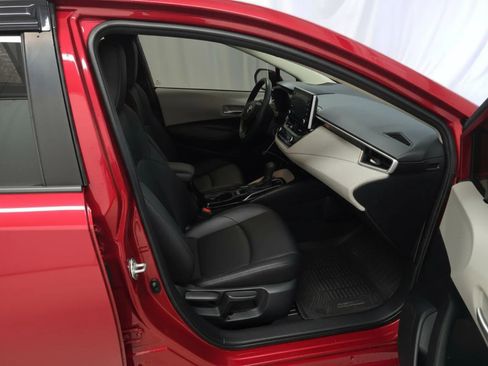 Used 2021 Toyota Corolla LE w/ Carpet Mat Package (TMS) FWD image 8