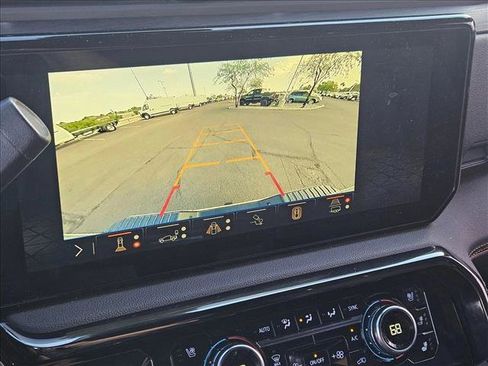 Used 2024 GMC Sierra 2500 AT4 w/ Technology Package image 14