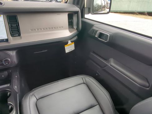 New 2026 Ford Bronco Outer Banks image 15