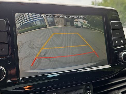 Used 2018 Hyundai Elantra GT Sport w/ Sport Tech Package 04 FWD image 9