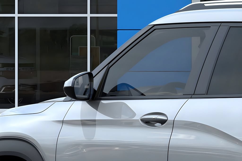 New 2026 Chevrolet TrailBlazer LT w/ LT Cold Weather Package FWD image 14