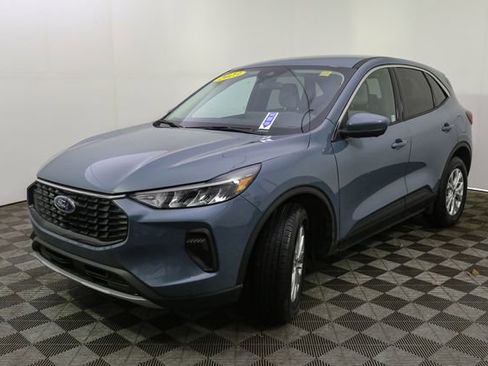 Used 2023 Ford Escape Active w/ Tech Pack #2 AWD/4WD image 5
