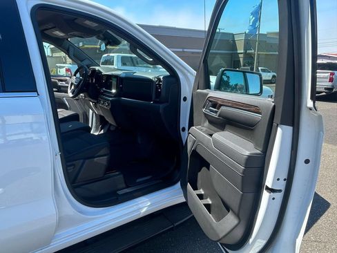 New 2026 GMC Sierra 1500 SLE w/ X31 Off-Road Package AWD/4WD image 30