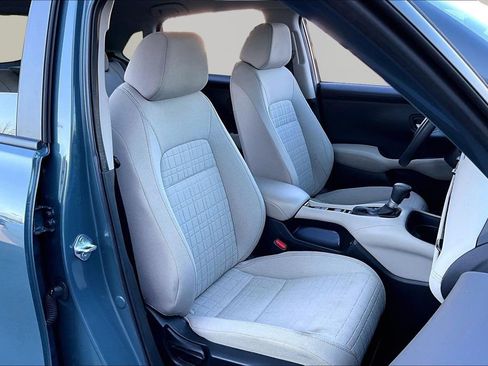 Used 2024 Honda HR-V LX image 19