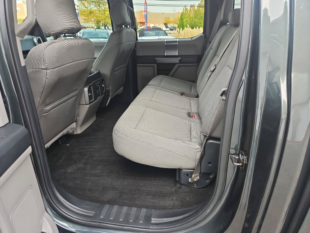 Used 2015 Ford F150 XLT w/ Equipment Group 302A Luxury AWD/4WD image 10