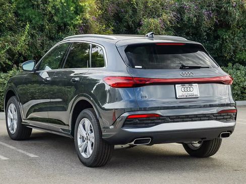 New 2025 Audi Q5 Premium image 6