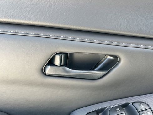 New 2025 Nissan Sentra S image 12