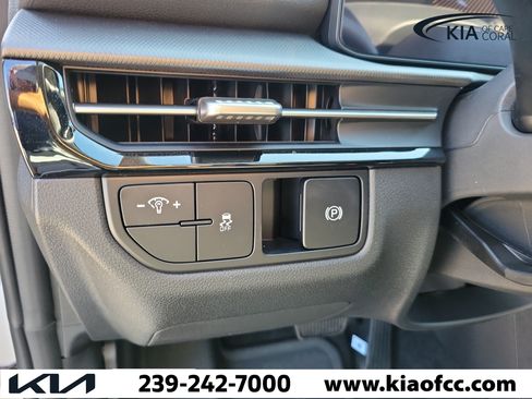 New 2026 Kia Sportage LX FWD image 21