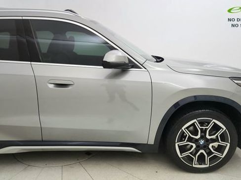 Used 2025 BMW X1 xDrive28i AWD/4WD image 9
