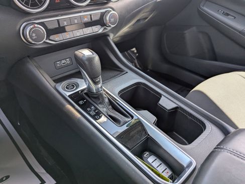 Used 2022 Nissan Sentra SV FWD image 25