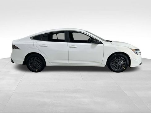 New 2026 Nissan Sentra SV FWD image 2