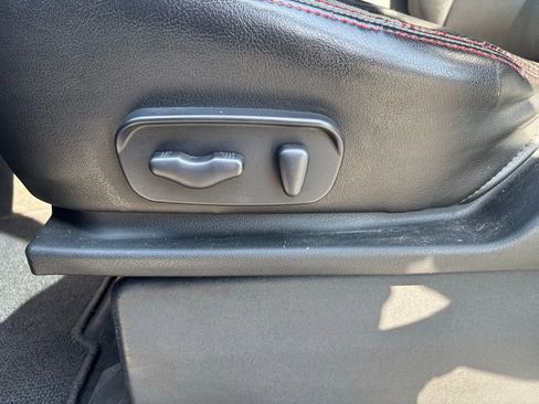 Used 2010 Nissan Titan PRO-4X w/ Pro-4x Leather Pkg AWD/4WD image 13
