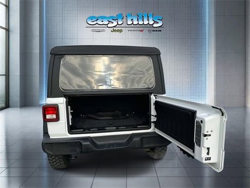 Certified 2022 Jeep Wrangler Unlimited Sport image 6