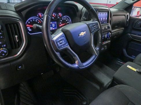 Used 2022 Chevrolet Silverado 1500 LT AWD/4WD image 12