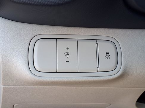 Certified 2023 Hyundai Venue Limited image 10