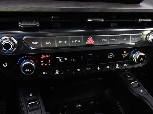 Used 2024 Kia Telluride SX X-Line image 33